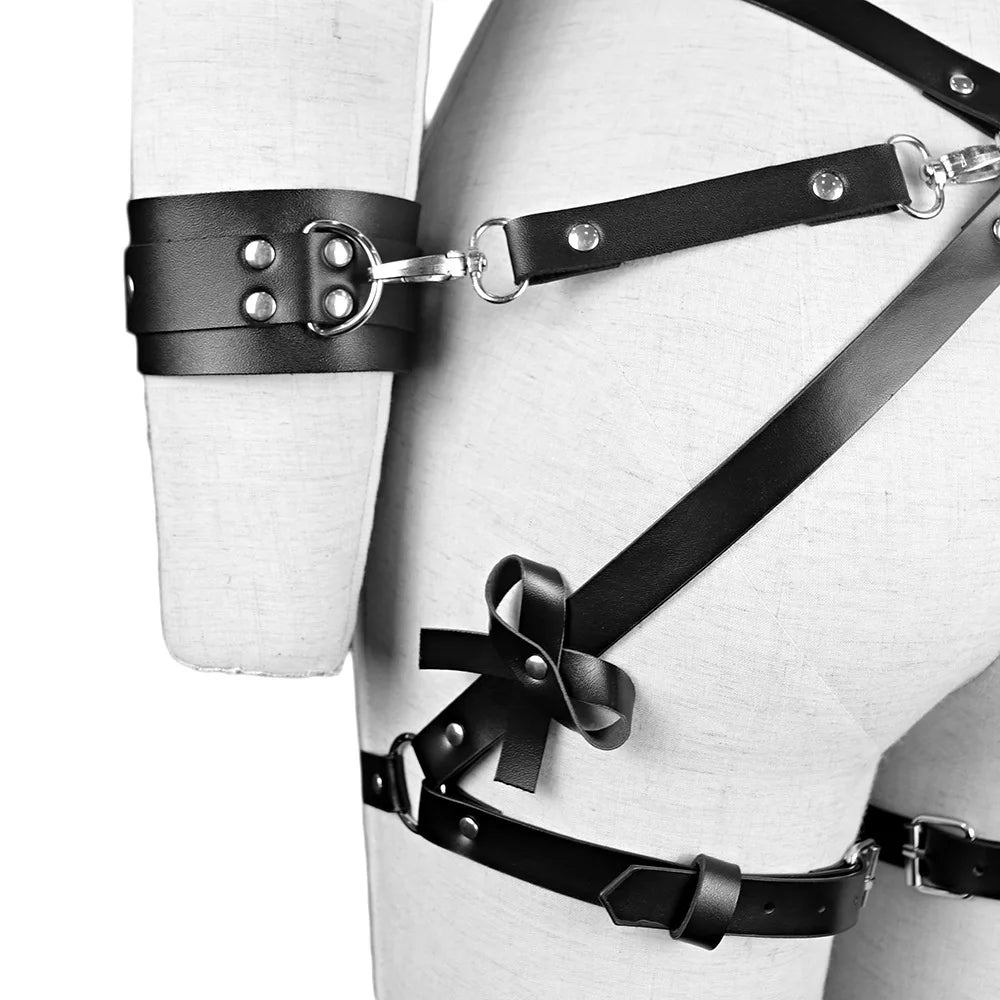 Exotic Accessories SM Bondage Kit Leather Thigh Cuffs Waist Belt Handcuffs Bed Strap Adult Role Play Toy for Couples