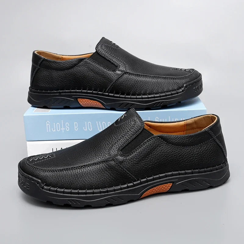 Leather Casual Sneakers for Men Handmade Shoes New Fashion Waterproof Fashion Trendy Male Driving Shoes Versatile Hiking Shoes
