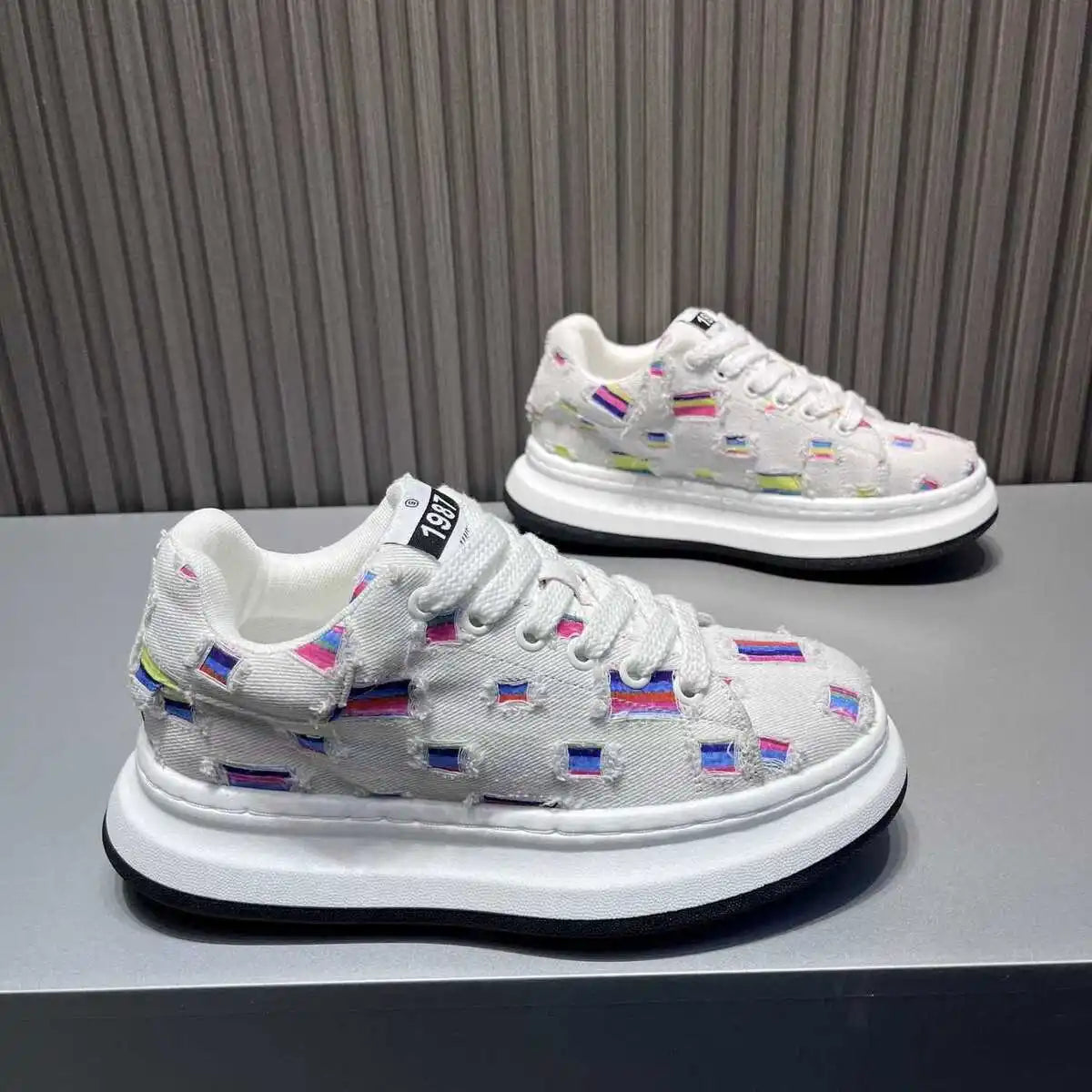 Men's Shoes Made of Floral Fabric This Ethnic-style Design Is A Must-have for Comfort and Leisure Multiple Colors Available Cosy