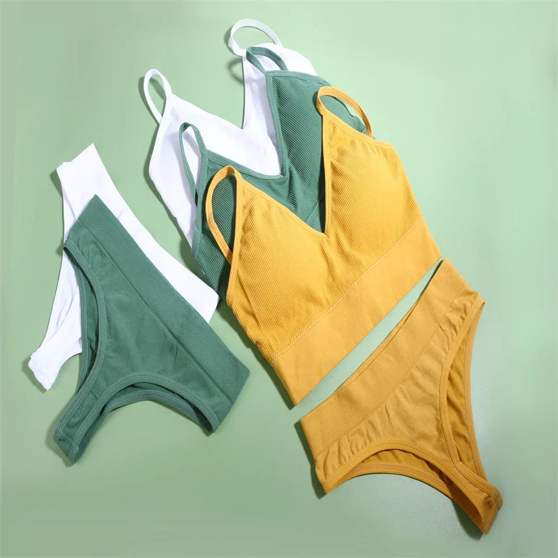 Lingerie Women's UnderwearSexy  Sport BralettSeamless BraSet Low Waist TraceThong Sports Two Piece Bra Woman Clothing Short Sets