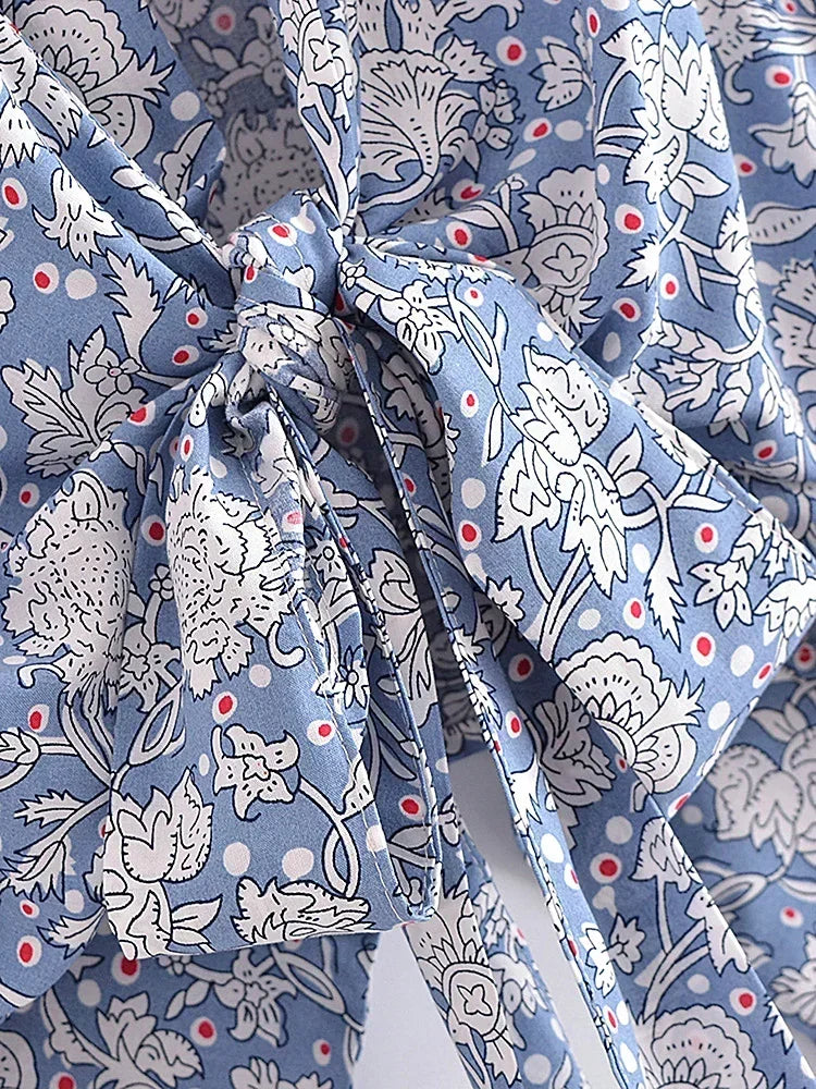 Boho Queens Porcelain Floral Beach Kimono Short Robe Women Fashion Batwing Sleeves Rayon Bohemian Bikini Cover Ups Beachwear
