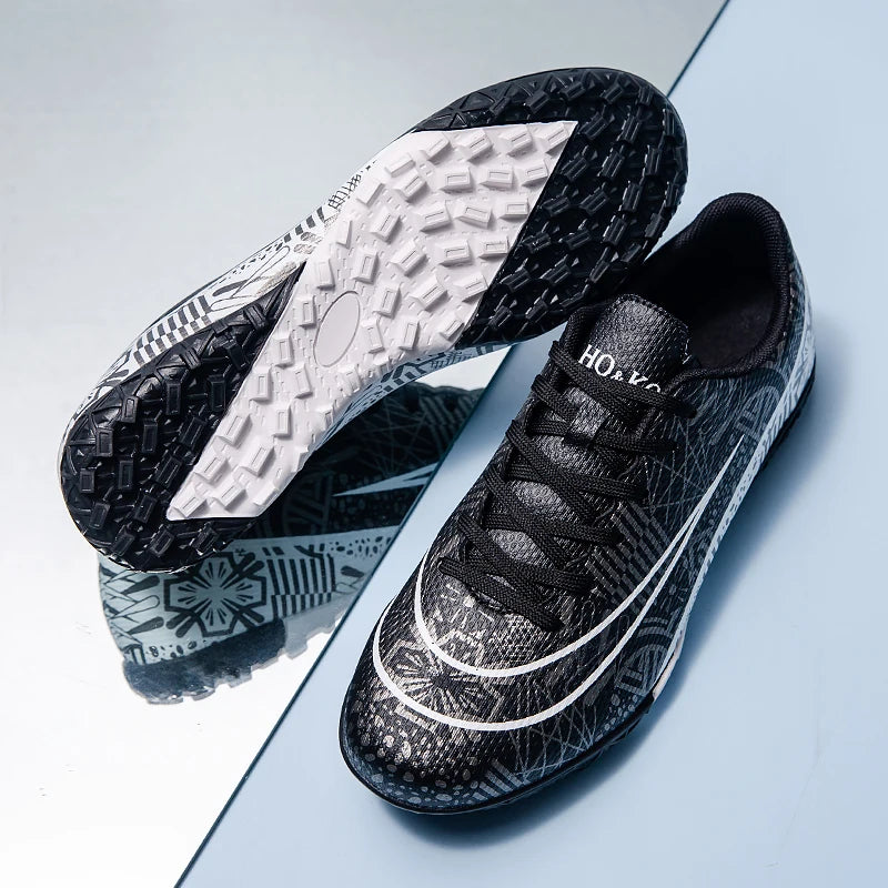 Professional soccer shoes for men and women; short studded, anti-slip for artificial grass, for competition and training