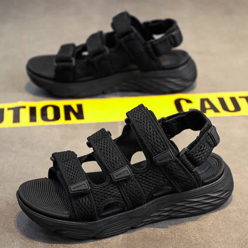 Sandals and casual shoes for men in summer, classic black breathable comfortable thick sole hot selling and explosive thick sole