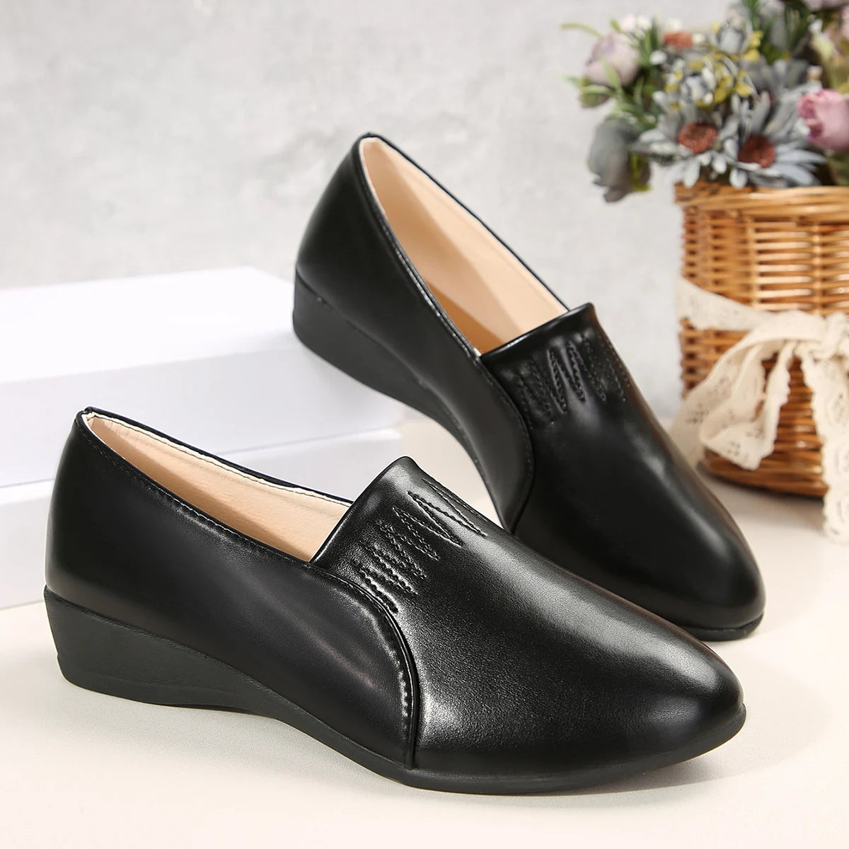 Woman Shoes for Ladies Shoes on Offer Free Shipping Designer Sneakers Woman 2024 Trend Women's Footwear Casual Sneaker Sport