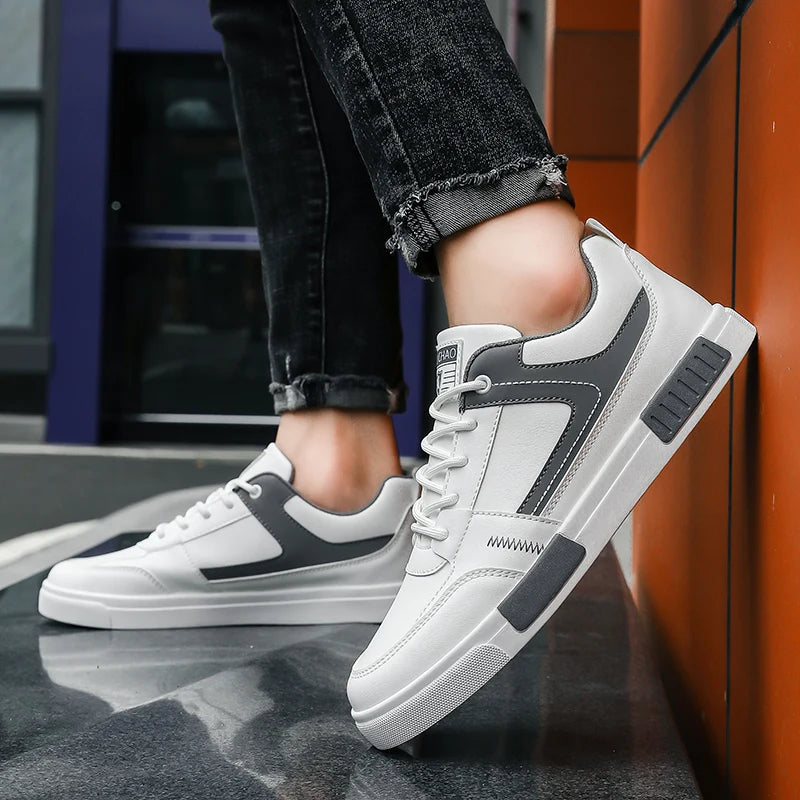 Men's shoes autumn new student board shoes leather surface fashionable sports and leisure shoes outdoor walking shoes large size