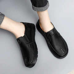 Leather Casual Sneakers for Men Handmade Shoes New Fashion Waterproof Fashion Trendy Male Driving Shoes Versatile Hiking Shoes