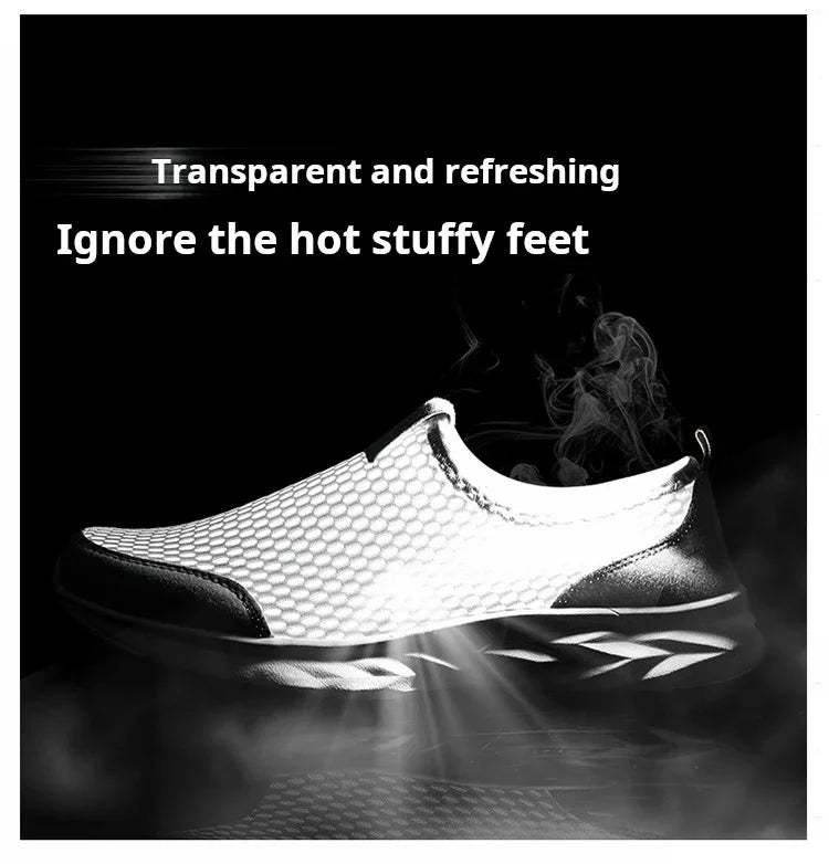Men's Casual Sports Shoes Lightweight and Large-sized with A Round Toe Color-blocked Mesh Breathable Soft Sole Wearable Style