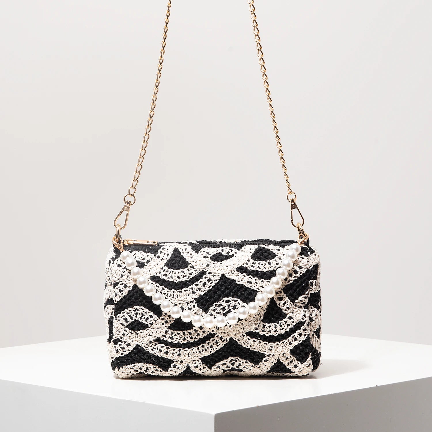Boho Beach Bags for Women，Pearl Bag，Wicker Bag，Premiun Style Tote Bags for Ladies，Vacaition Outfits Women，Travel Must Haves