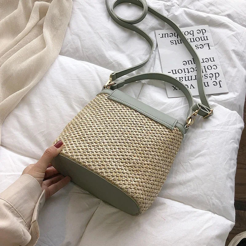Beach Vacation Woven Women's Bag 2023 New Fashion Trend Korean Version Versatile Fashion Handheld Crossbody Bucket Bag