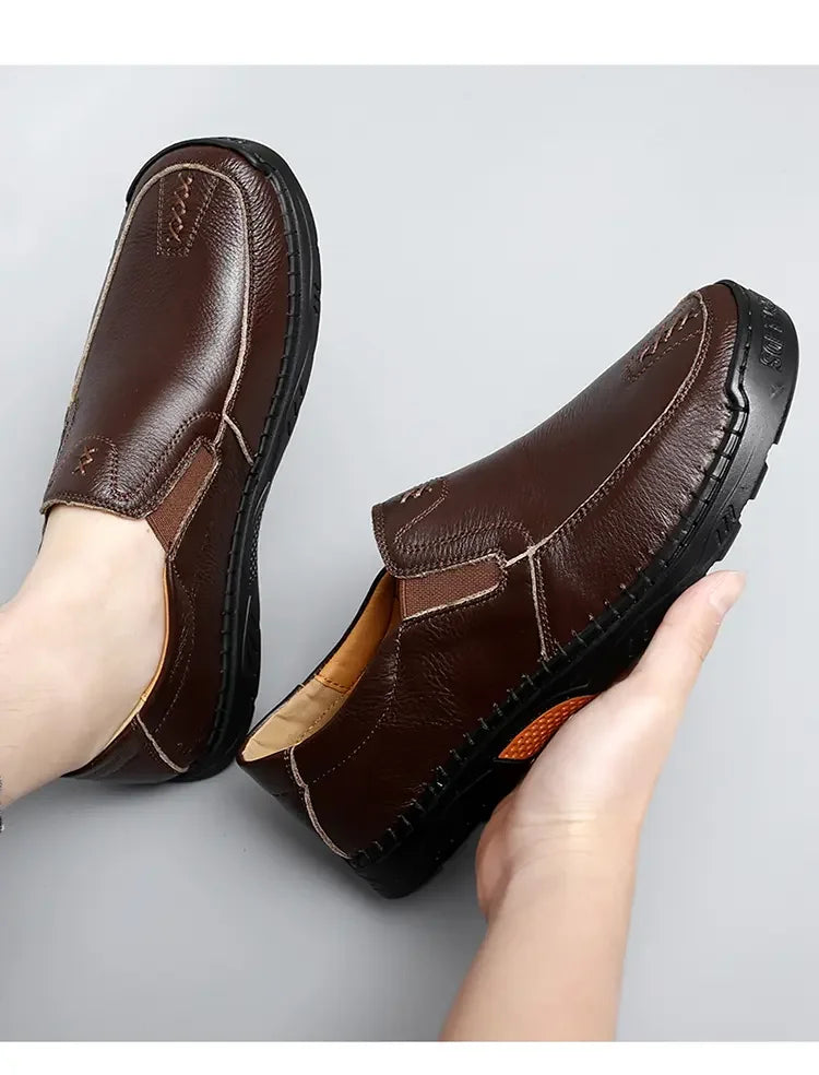 Leather Casual Sneakers for Men Handmade Shoes New Fashion Waterproof Fashion Trendy Male Driving Shoes Versatile Hiking Shoes