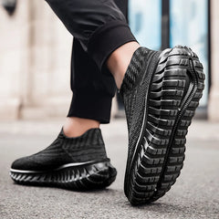 2025 Men Women Shoes Comfortable Sneakers for Men Women Fashion Light Casual Shoes Slip-on Plus Size Couple Shoes