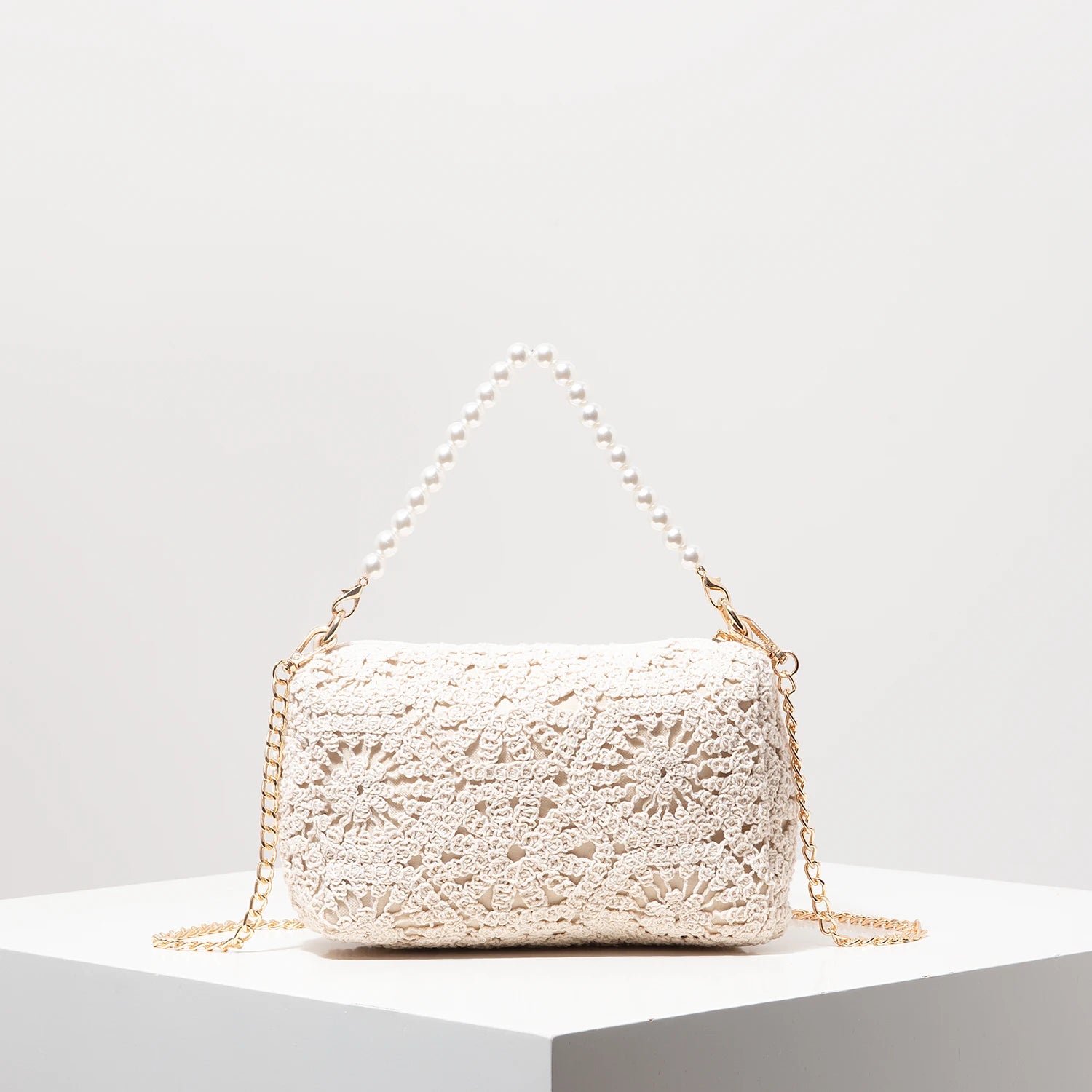 Boho Beach Bags for Women，Pearl Bag，Wicker Bag，Premiun Style Tote Bags for Ladies，Vacaition Outfits Women，Travel Must Haves