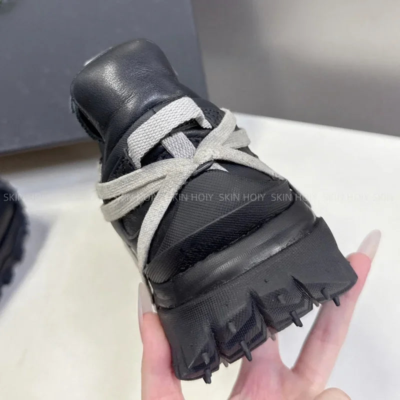 2025 New Platform Sneakers Women  Men  Casual Shoes  Leather Round Toe  lace up Runners Shoes 35-46 Women's Sports Shoes