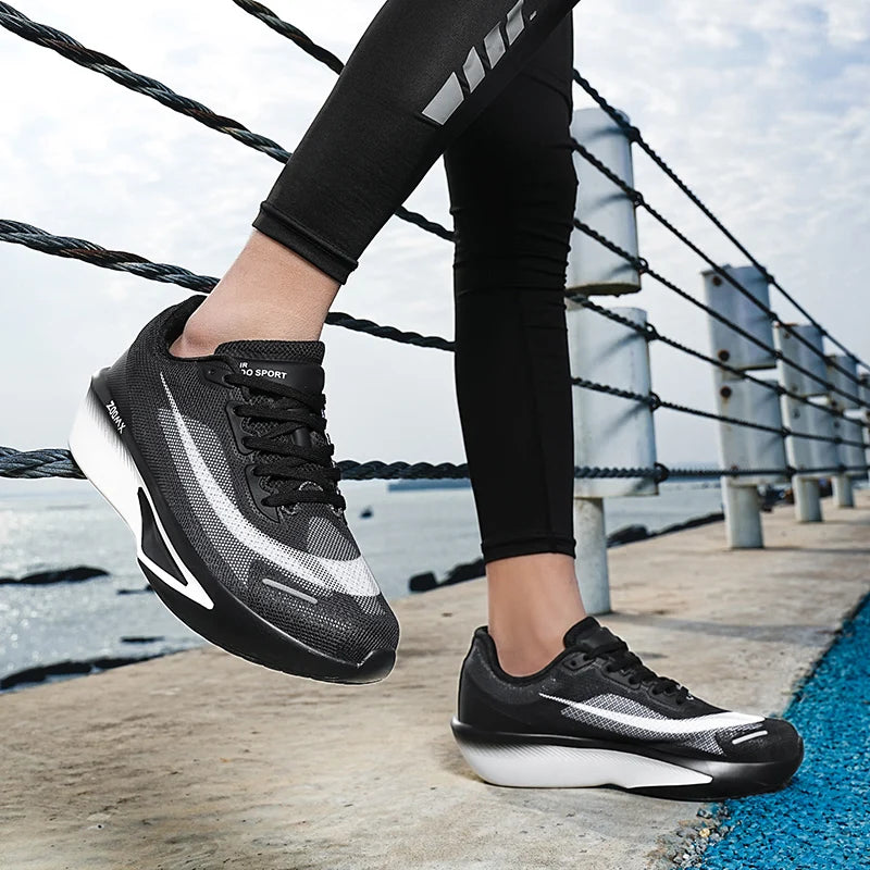 Men's sports shoes fashion versatile new four season breathable casual thick sole anti slip wear-resistant leisure sports shoes