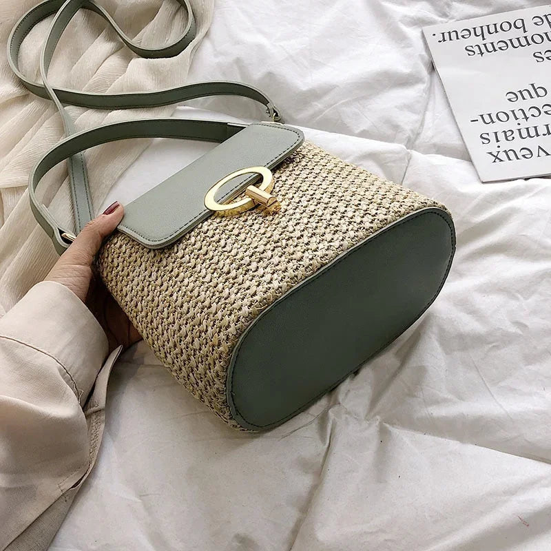 Beach Vacation Woven Women's Bag 2023 New Fashion Trend Korean Version Versatile Fashion Handheld Crossbody Bucket Bag