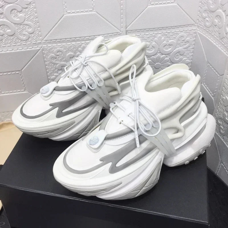 2025 Trendy Men Sports Shoes Platform Sneakers Lace Up Gradient Colors Running Casual Walking Shoes Women Flats Loafers