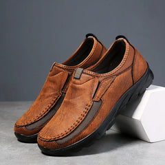 2025 Men's Casual Shoes Men Handmade Retro Breathable Flat Loafers Moccasins Dress Comfortable Slip on Driving Shoes Zapatillas