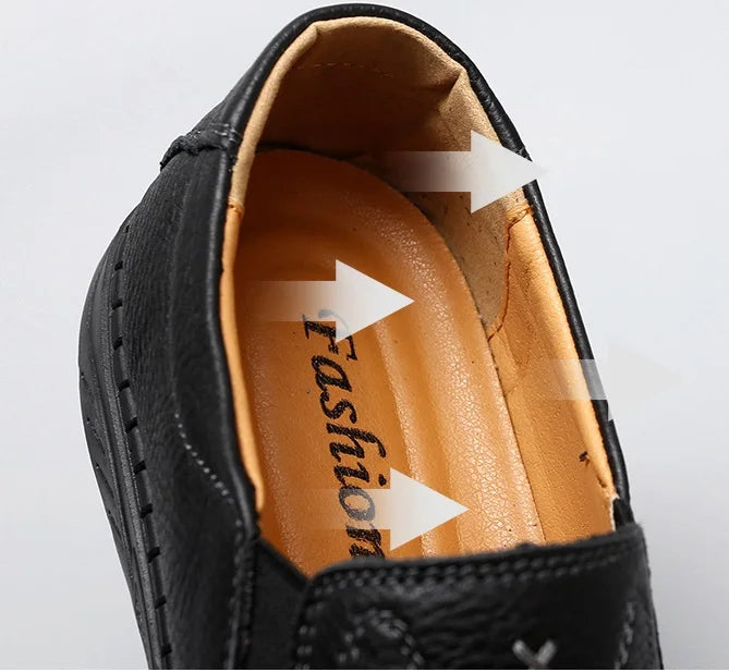 Leather Casual Sneakers for Men Handmade Shoes New Fashion Waterproof Fashion Trendy Male Driving Shoes Versatile Hiking Shoes