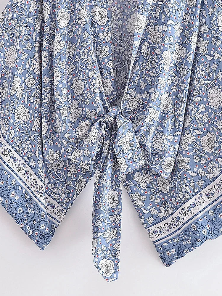 Boho Queens Porcelain Floral Beach Kimono Short Robe Women Fashion Batwing Sleeves Rayon Bohemian Bikini Cover Ups Beachwear