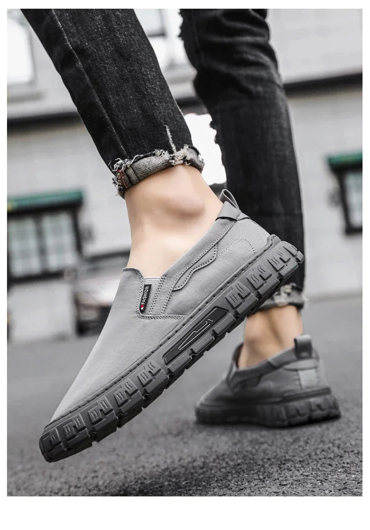 Men's shoes - Autumn thick-soled casual lightweight thick-soled loafers with leather upper, sport shoes
