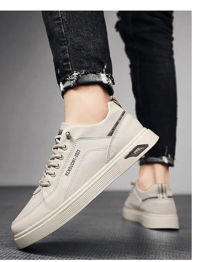 Men's Casual Walking Shoes Lightweight Flat Round Toe Trendy Lace-up New Sporty Style Four-season Color-blocked Board Shoes
