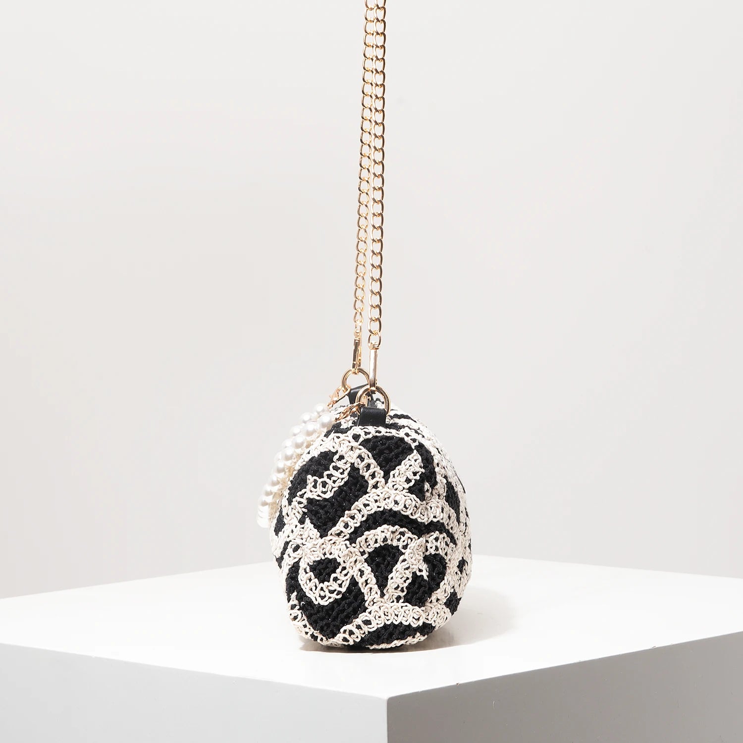 Boho Beach Bags for Women，Pearl Bag，Wicker Bag，Premiun Style Tote Bags for Ladies，Vacaition Outfits Women，Travel Must Haves