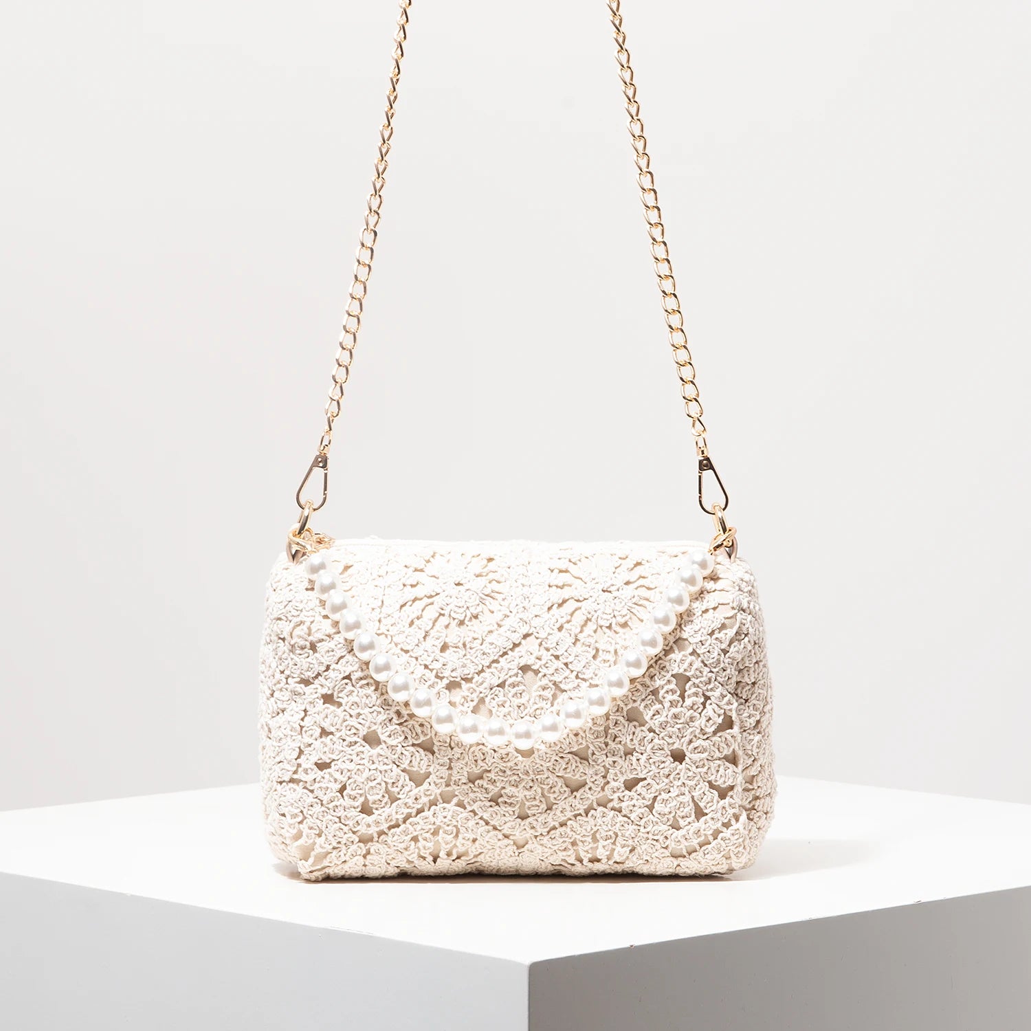 Boho Beach Bags for Women，Pearl Bag，Wicker Bag，Premiun Style Tote Bags for Ladies，Vacaition Outfits Women，Travel Must Haves