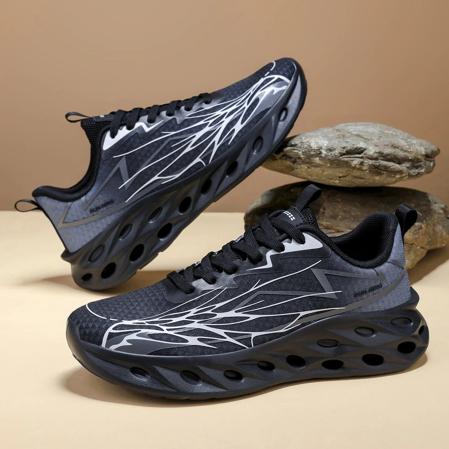 Men's Sports Shoes Thick-soled Air-cushioned Shock-absorbing Simple Lightning-shaped Line Fashionable Design Running Shoes