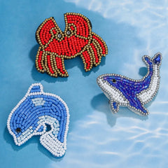 Cute Handmade Beaded Crab Brooches For Women Summer Cartoon Beach Dolphin Whale Pins Badge Jewelry Accessories