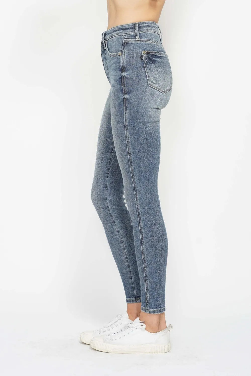 Judy Blue Full Size Tummy Control Contrast Wash Skinny Jeans - kinko