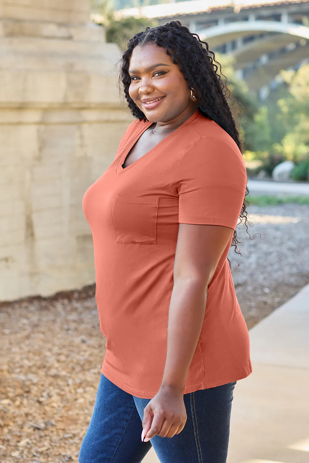 Basic Bae Bamboo Full Size V-Neck Short Sleeve T-Shirt - kinko