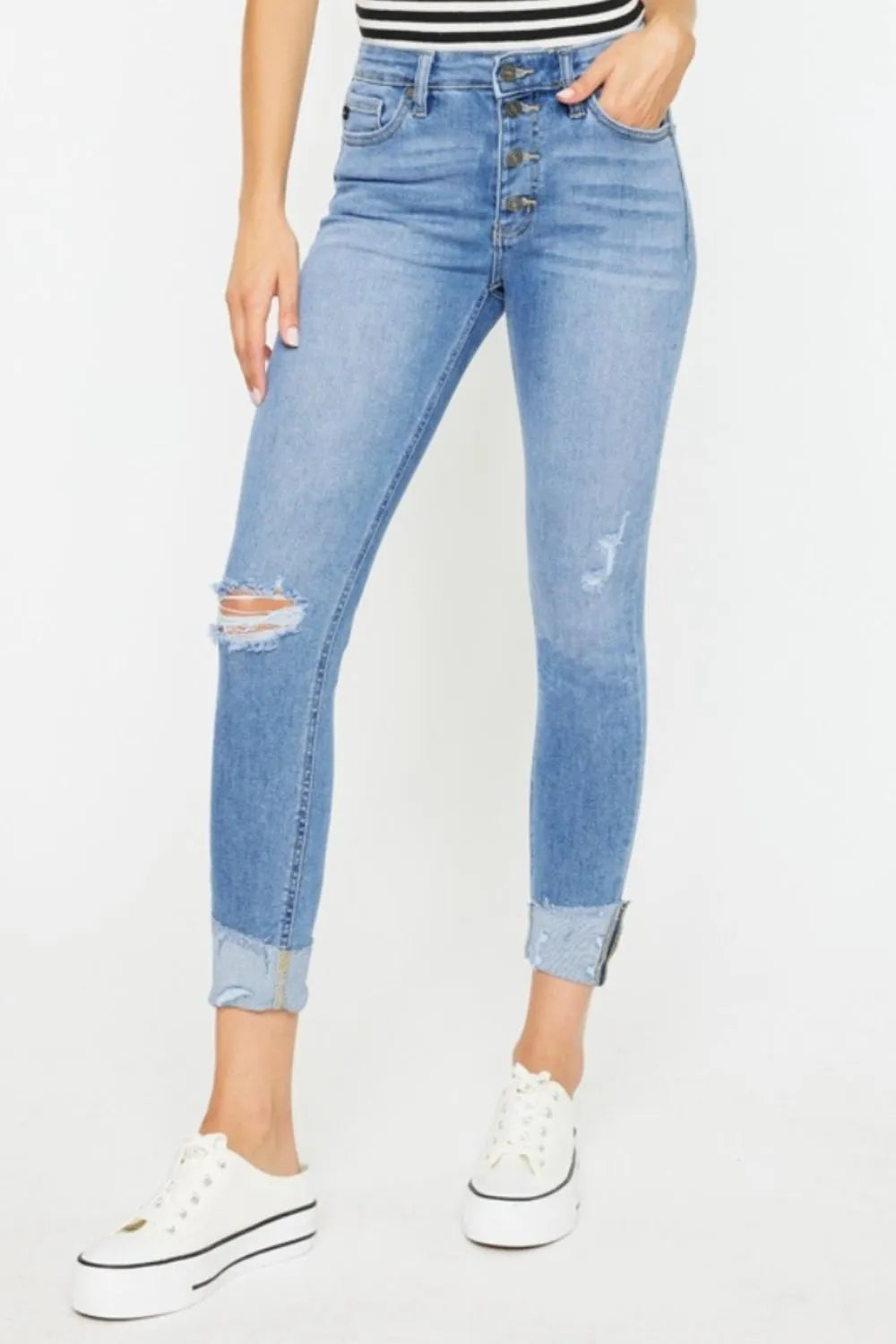 Kancan Distressed Cat's Whiskers Button Fly Jeans - kinko