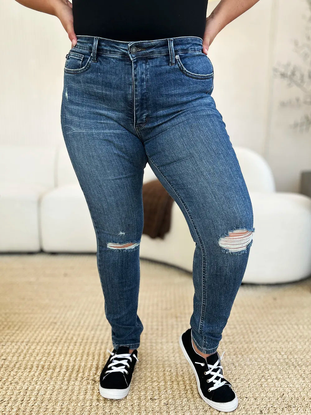 Judy Blue Full Size Mid Waist Distressed Slim Jeans - kinko