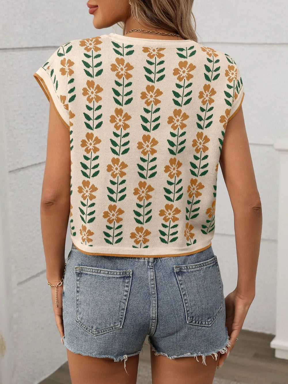 Flower Round Neck Short Sleeve Knit Top - kinko