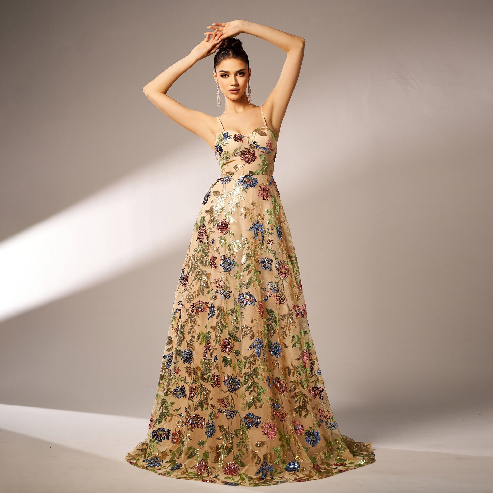 Elegant Sleeveless Sequined Suspender Evening Dress - kinko