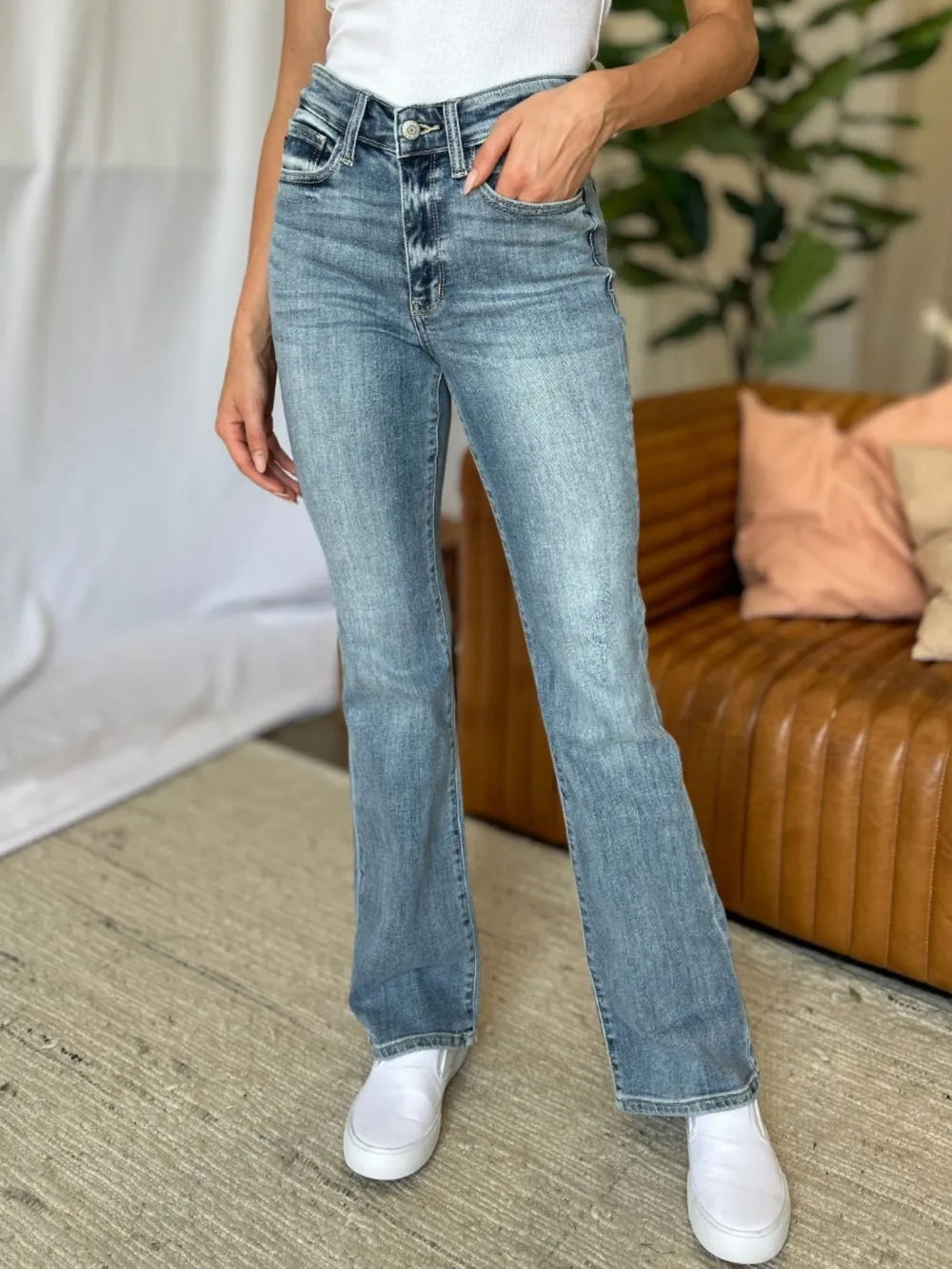 Judy Blue Full Size Medium Rise Bootcut Jeans - kinko