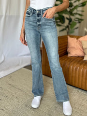 Judy Blue Full Size Medium Rise Bootcut Jeans - kinko