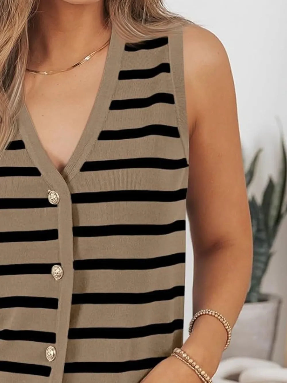 Striped V-Neck Knit Vest - kinko