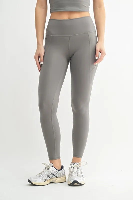 MONO B Venice Cloud Leicht geformte Leggings mit hoher Taille